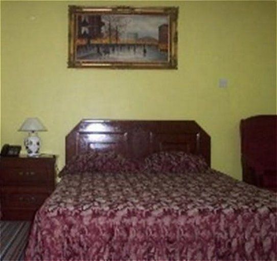 Regency Suites Hotel จอร์จทาวน์ ห้อง รูปภาพ